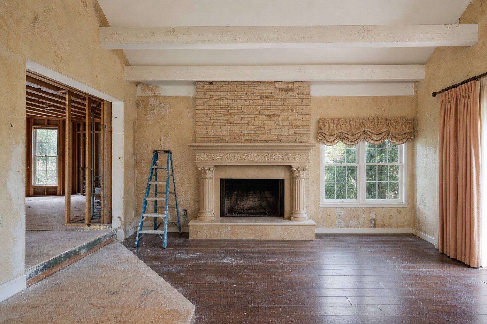Living room before estate restoration